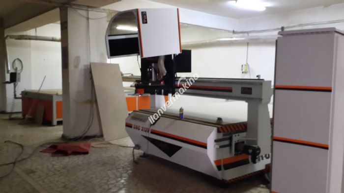 Yeni gibi Cnc Router Makinesi