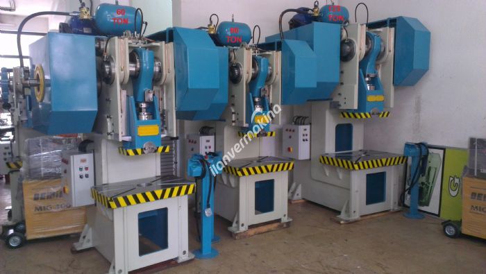 YENİ - 125 TON HAVA KAVRAMALI EKSANTRİK PRES - GARANTİLİ