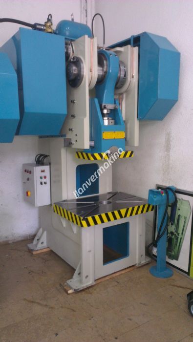YENİ - 125 TON HAVA KAVRAMALI EKSANTRİK PRES - HEMEN TESLİM