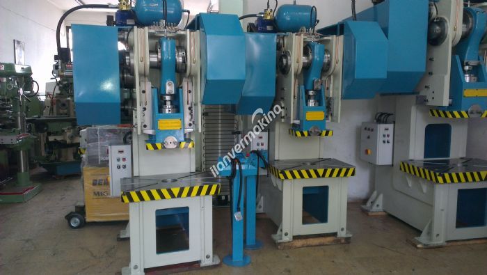 YENİ - 125 TON HAVA KAVRAMALI EKSANTRİK PRES - HEMEN TESLİM