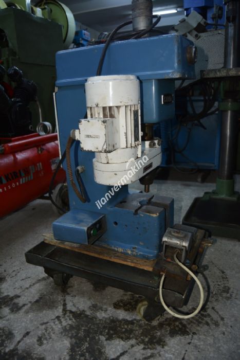 HAVALI PERÇİN ÇAKMA MAKİNASI