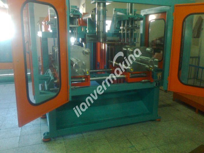 SATILIK PLASTİK ŞİŞİRME MAKİNESİ