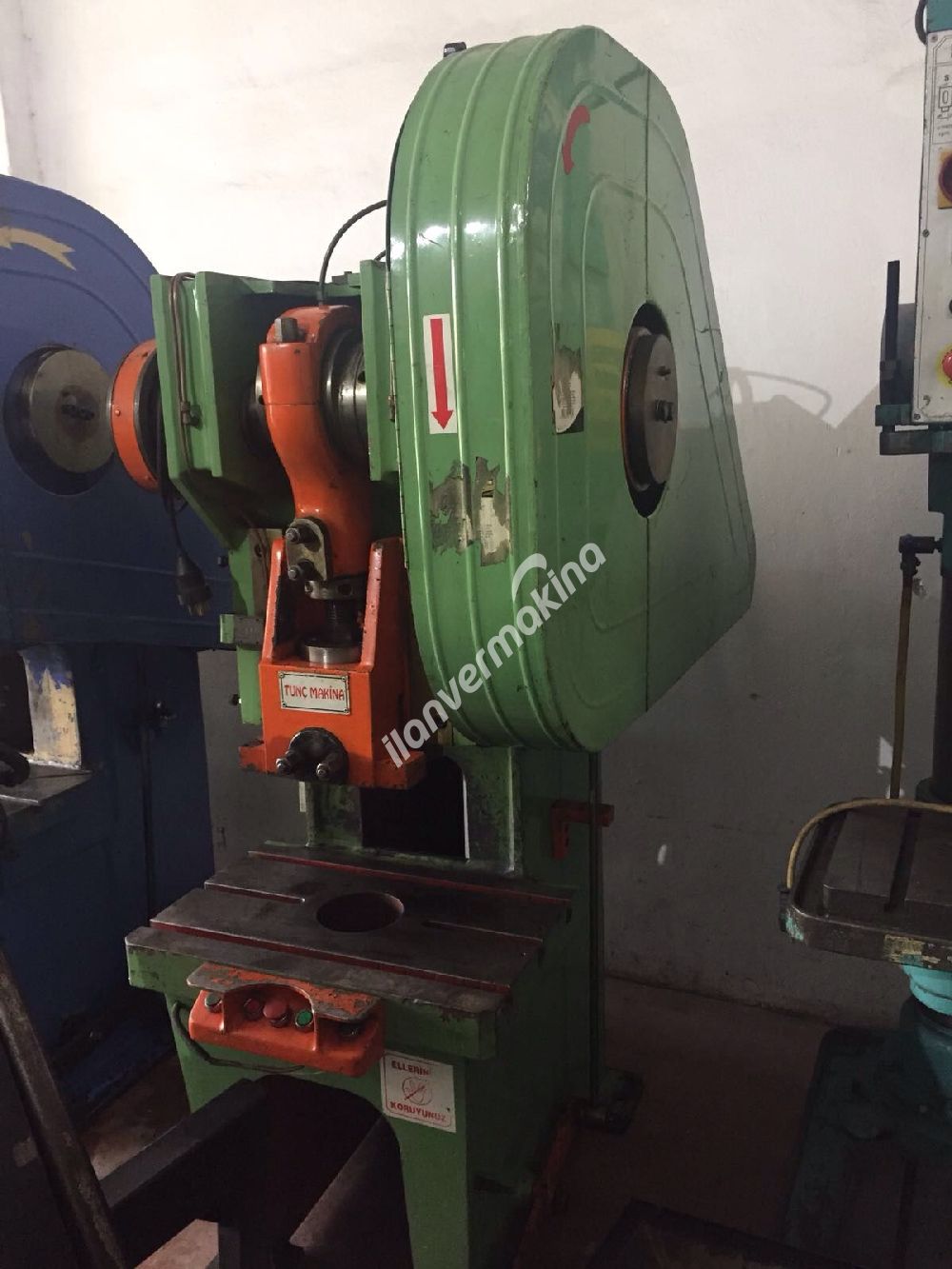 TUNÇ MARKA 35 TON ÇELİK GÖVDE EKSANTRİK PRES 2008 MODEL