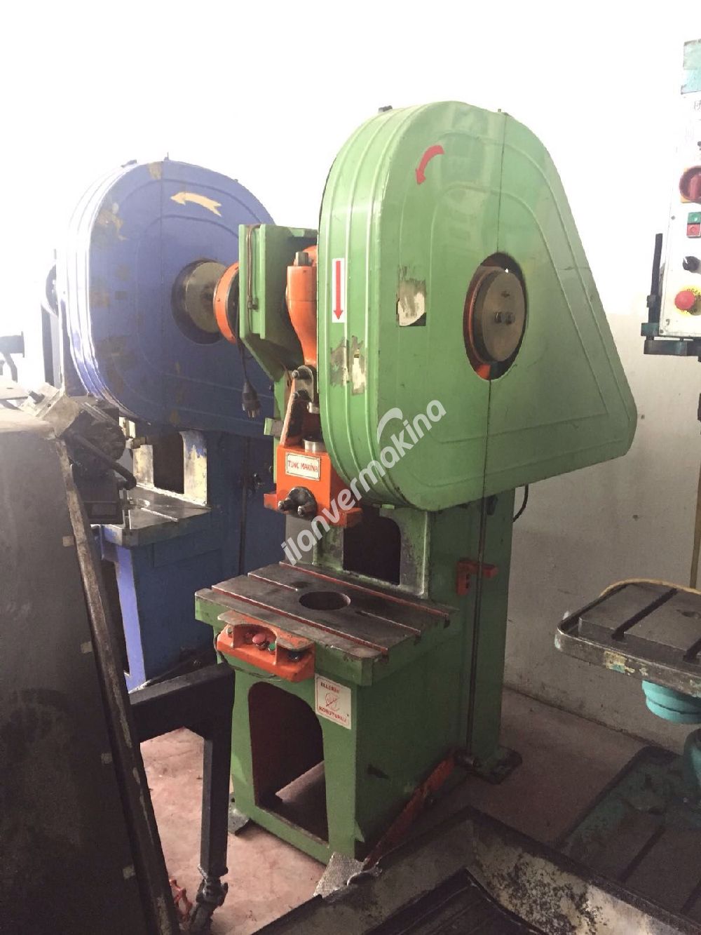 TUNÇ MARKA 35 TON ÇELİK GÖVDE EKSANTRİK PRES 2008 MODEL