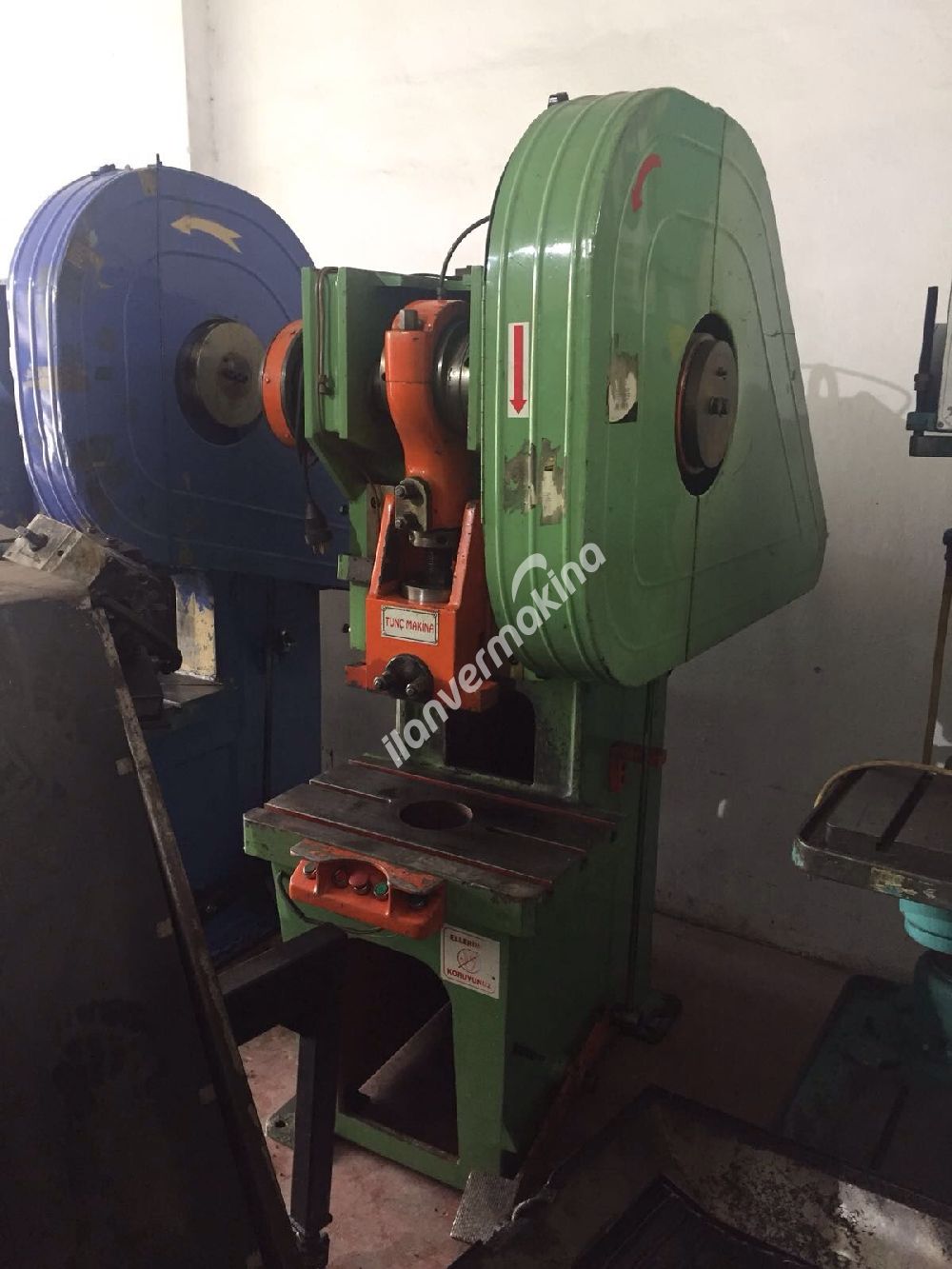 TUNÇ MARKA 35 TON ÇELİK GÖVDE EKSANTRİK PRES 2008 MODEL