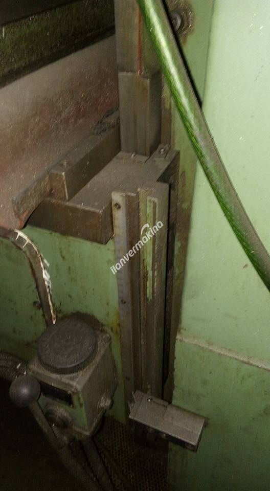 2.El Universal Freze