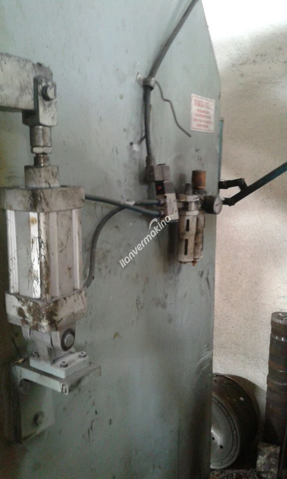 135 Ton Çelik Gövde Eksantrik Pres