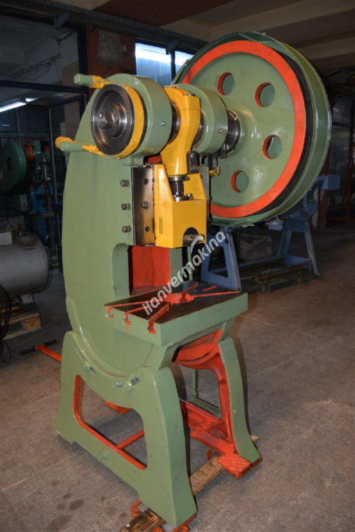 30 TONLUK EKSANTRİK PRES