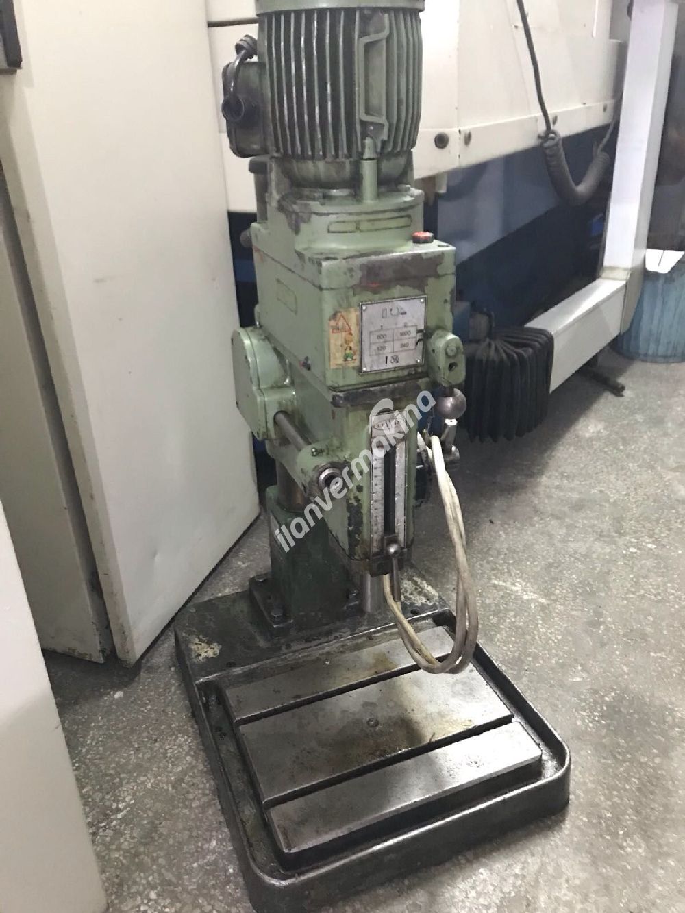 LUSSAN MARKA MASAÜSTÜ ŞANZIMANLI MATKAP