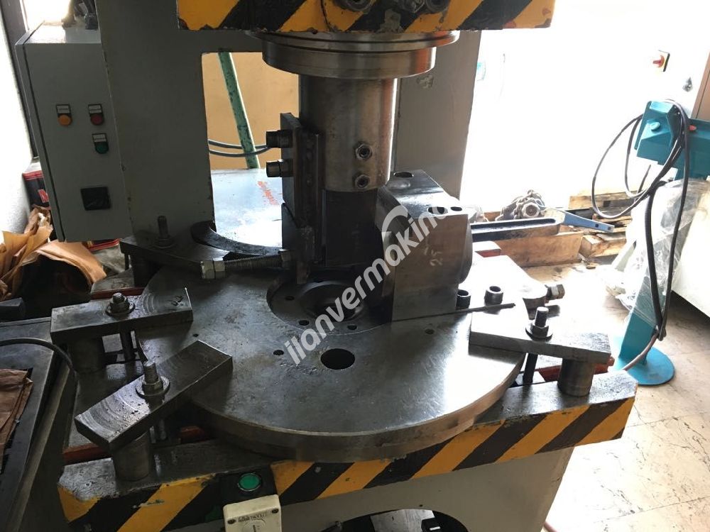 Eksantrik Pres Somun Kesme Kalıbı