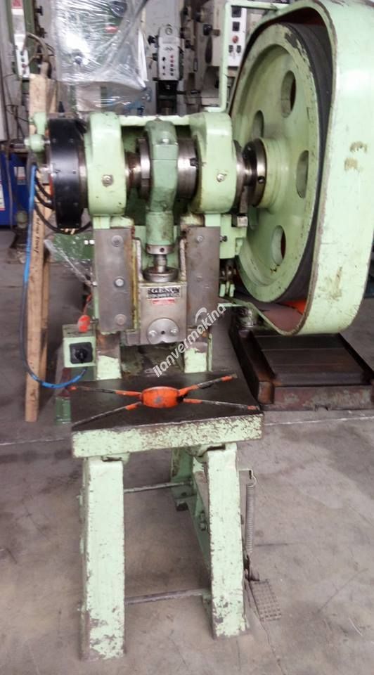 GENÇ MARKA 15 TON EKSANTİRİK PRES