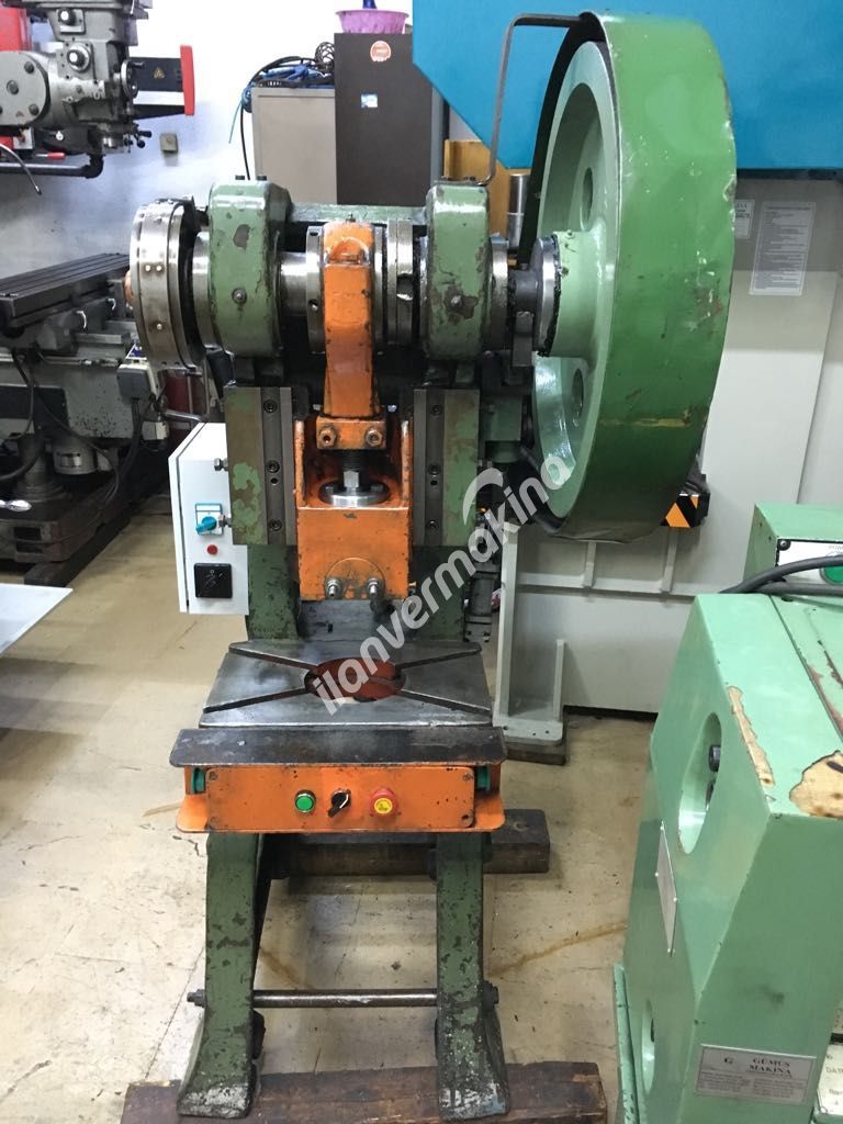 20 Ton Yatar Gövdeli Eksantrik Pres - Pnömatik Kumandalı