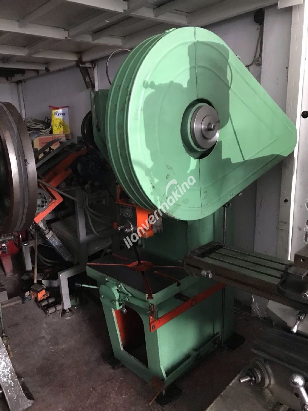 ERTÜRK MARKA 35 TONLUK EKSANTRİK PRES ÇOK TEMİZ 