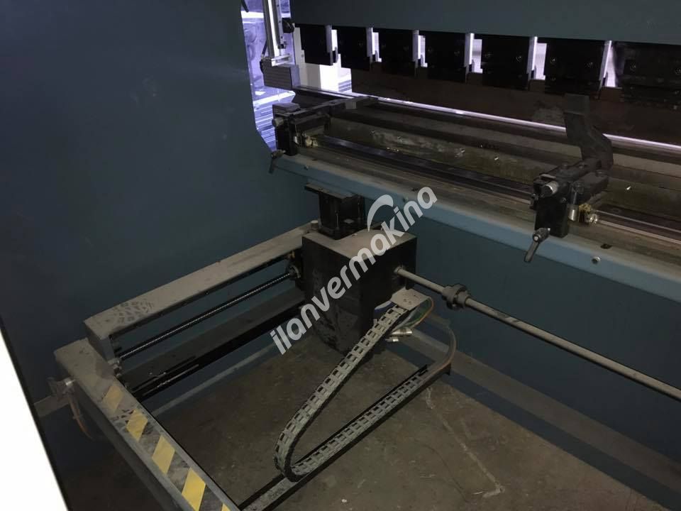 4 Eksen Cnc Durmazlar Abkant 4 Metre 220 Ton 2015 Model