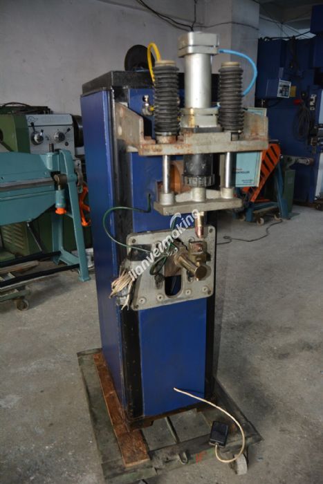 HAVALI PUNTA KAYNAK MAKİNESİ