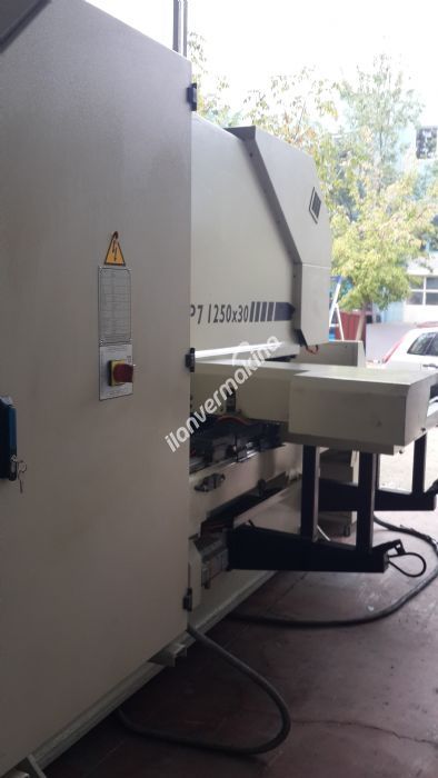 DURMA PP 7 1250 X 30 PUNCH PRES