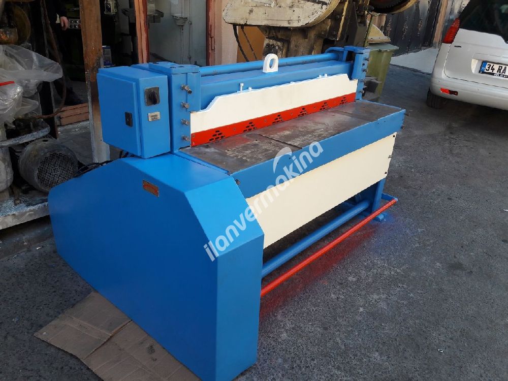 Durmazlar 1300 x 3 mm. Giyotin Makas