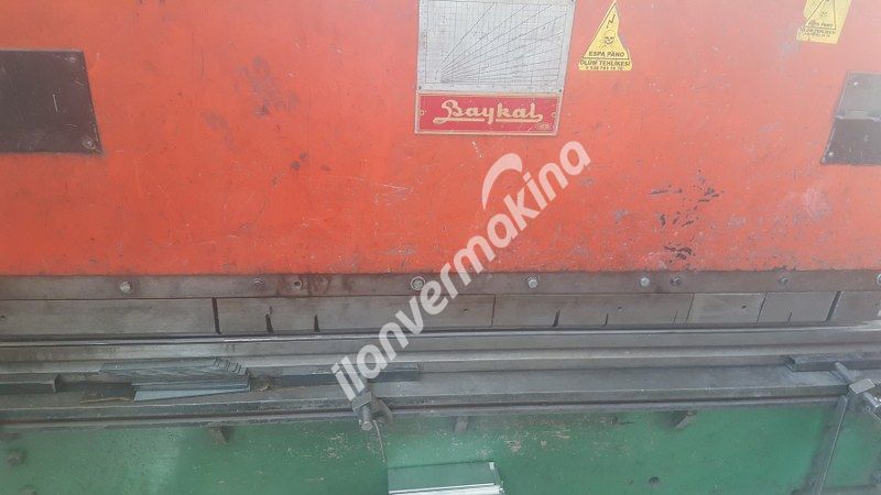 2500 x 6mm Baykal Hidrolik Abkant Pres 1998 Model