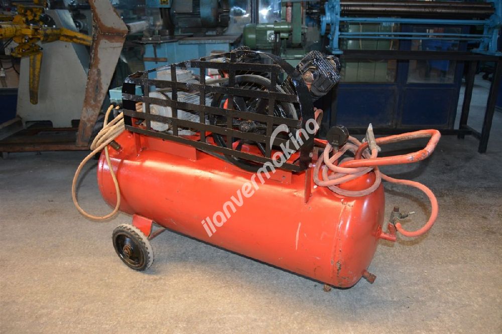 100 LİTRELİK KOMPRESÖR