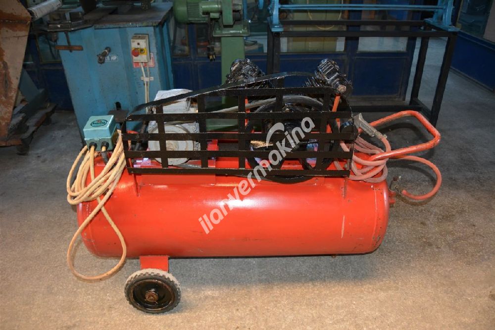 100 LİTRELİK KOMPRESÖR