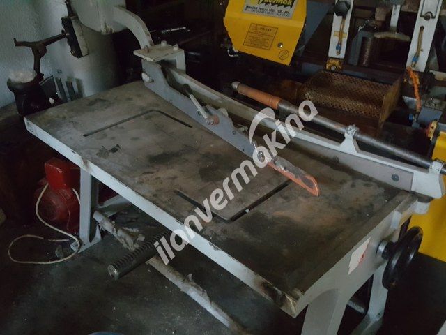 1050 x 1.5mm Kollu Giyotin Makas 2014 Model