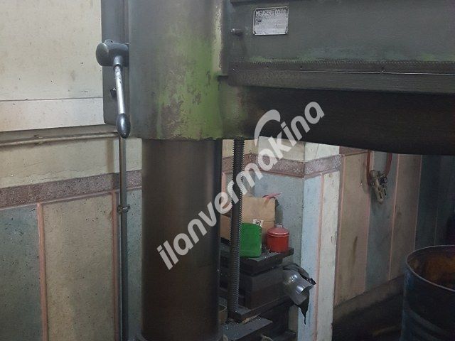 1300 Kol Boyu Radyal Matkap Alman