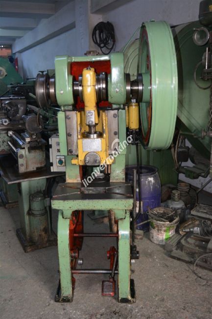 25 TONLUK EKSANTRİK PRES DÖKÜM GÖVDE