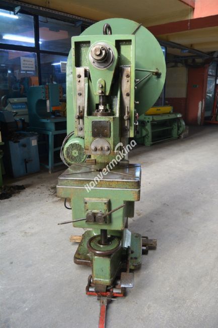 25 TON ARKADAN VOLANLI EKSANTRİK PRES