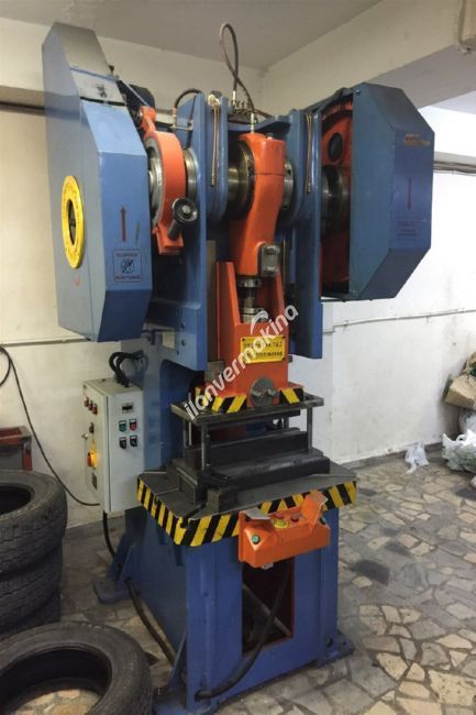 60 TON ÇELİK GÖVDE EKSANTRİK PRES
