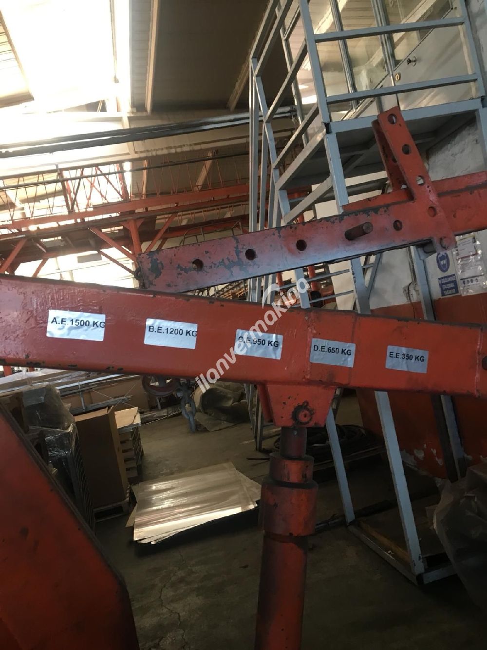 3 AYAKLI HİDROLİK VİNÇ