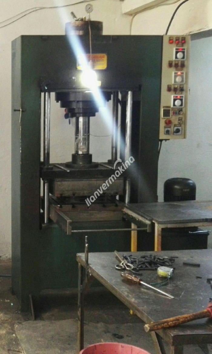100 Ton Uğursan Kauçuk Pres 2 Adet