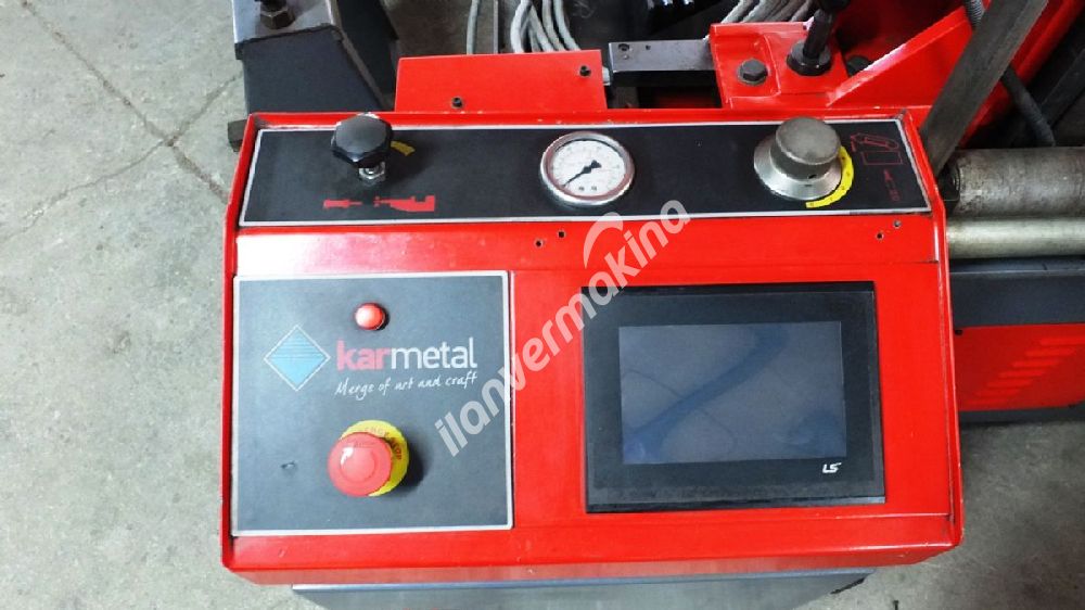 Karmetal Kmt 300 Odg Plc Açılı Şerit Testere
