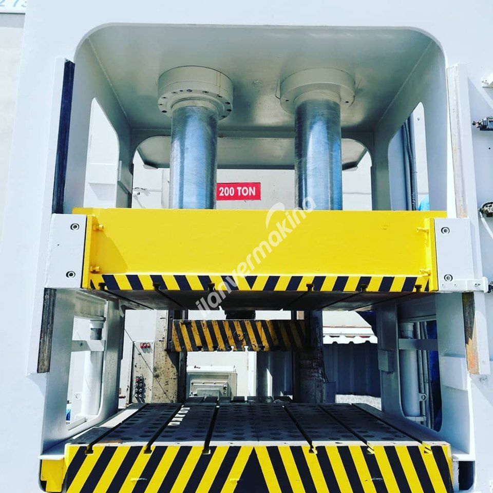 Tomruk 400 Ton Hidrolik Pres