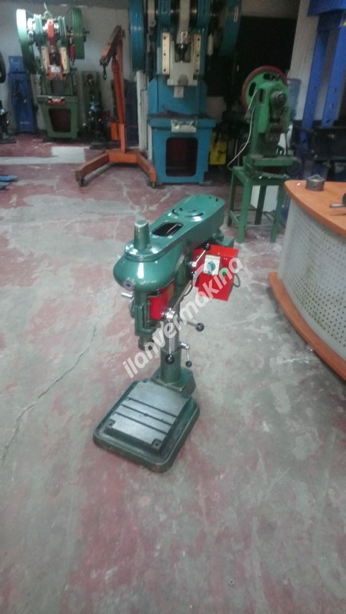 EKÇELİK KILAVUZ ÇEKME DELİK DELME MATKAP MAKİNASI 