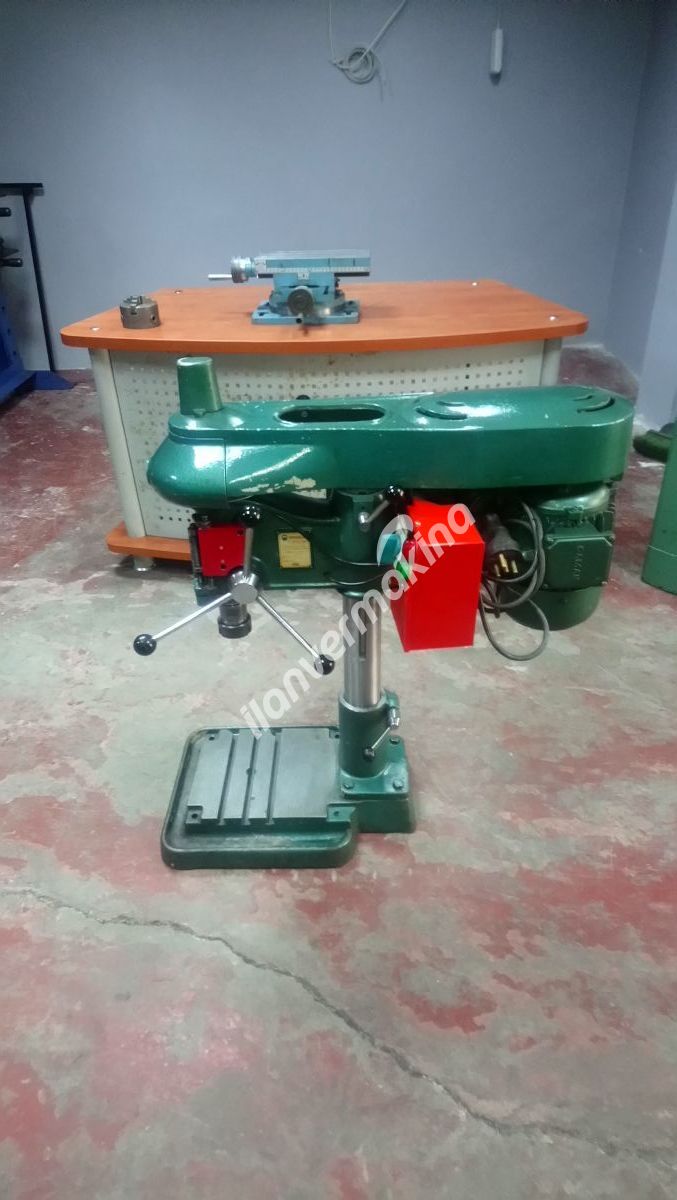 EKÇELİK KILAVUZ ÇEKME DELİK DELME MATKAP MAKİNASI 