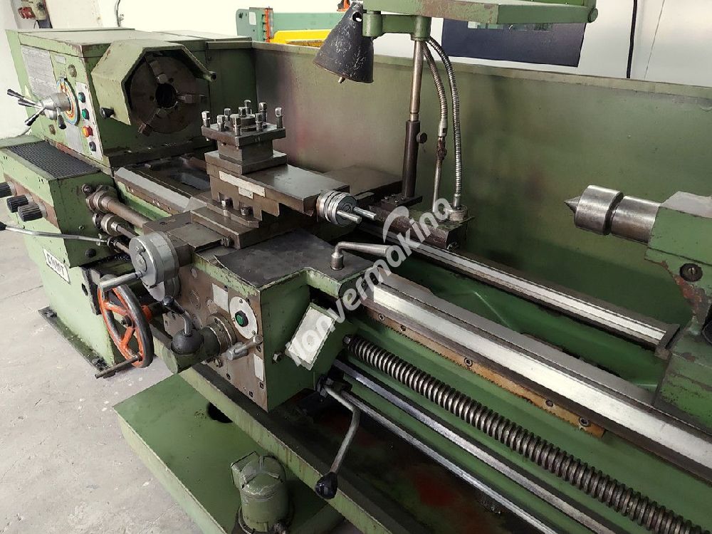 Bulgar Mashstroy C11MT 1.5 Metre Universal Torna