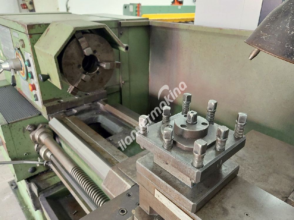 Bulgar Mashstroy C11MT 1.5 Metre Universal Torna