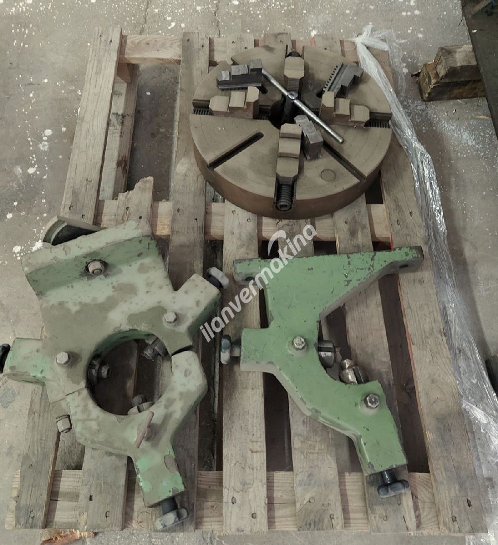 Bulgar Mashstroy C11MT 1.5 Metre Universal Torna