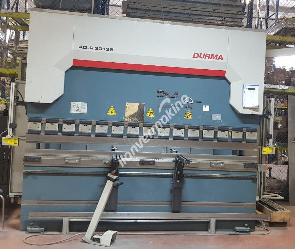 Durmazlar AD-R 30135 Abkant Pres 3 metre-135 ton 6mm.