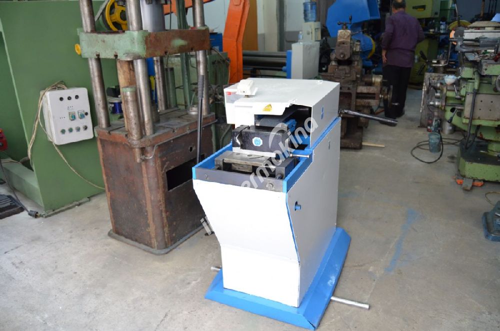 ERS 17 X 76 BORU KURT AĞZI AÇMA MAKİNASI 