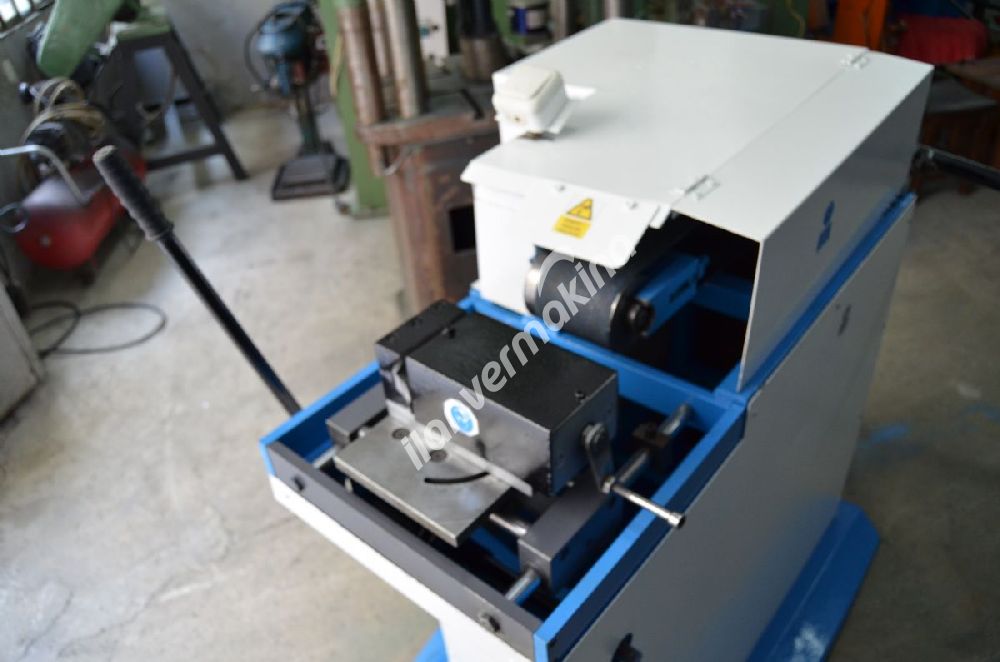 ERS 17 X 76 BORU KURT AĞZI AÇMA MAKİNASI 