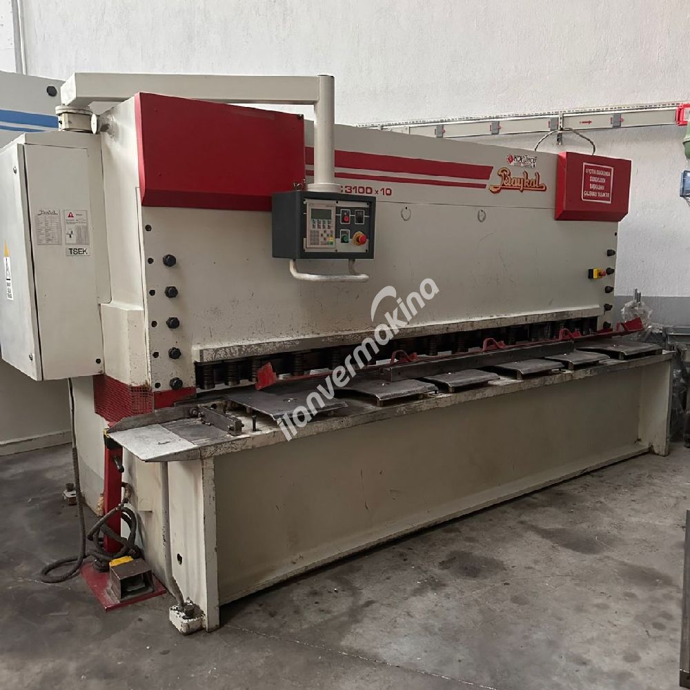 BAYKAL MARKA 3 METRE 10 MM CNC AÇI AYARLI HİDROLİK GİYOTİN MAKAS