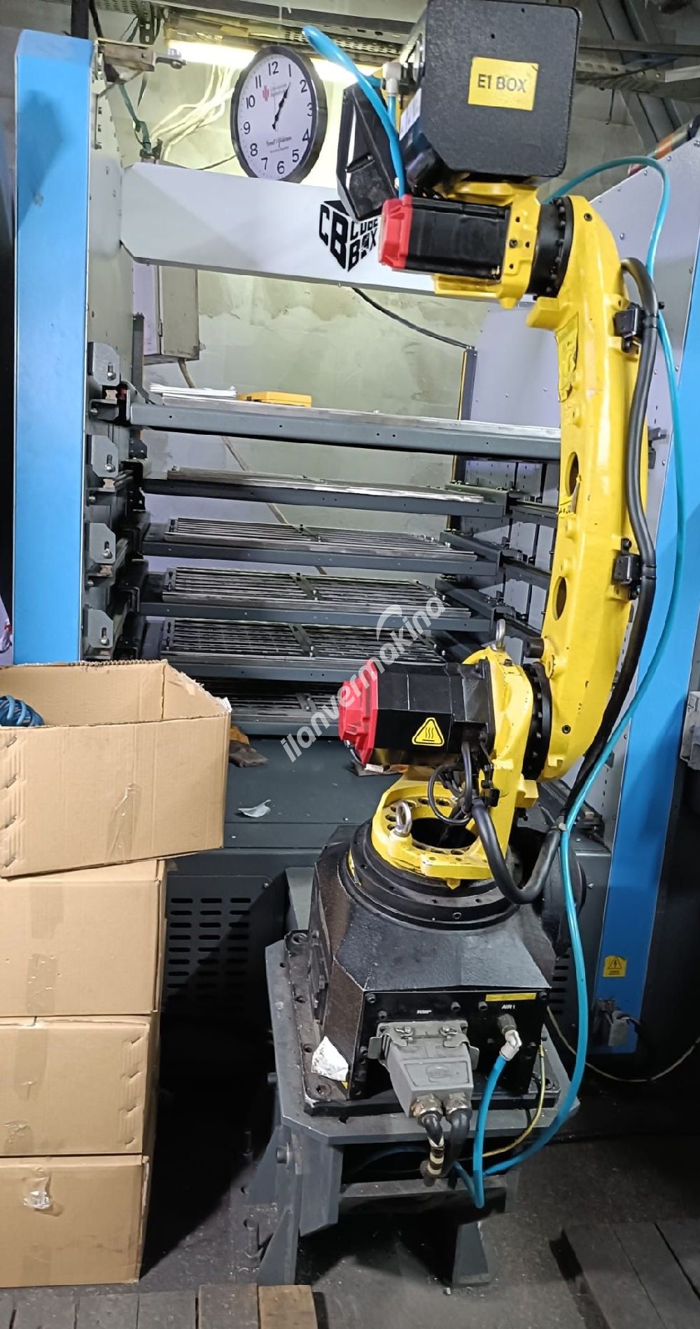 Fanuc M-10iD/12 ROBOT KOL VE 6 ÇEKMECELİ CUBEBOX