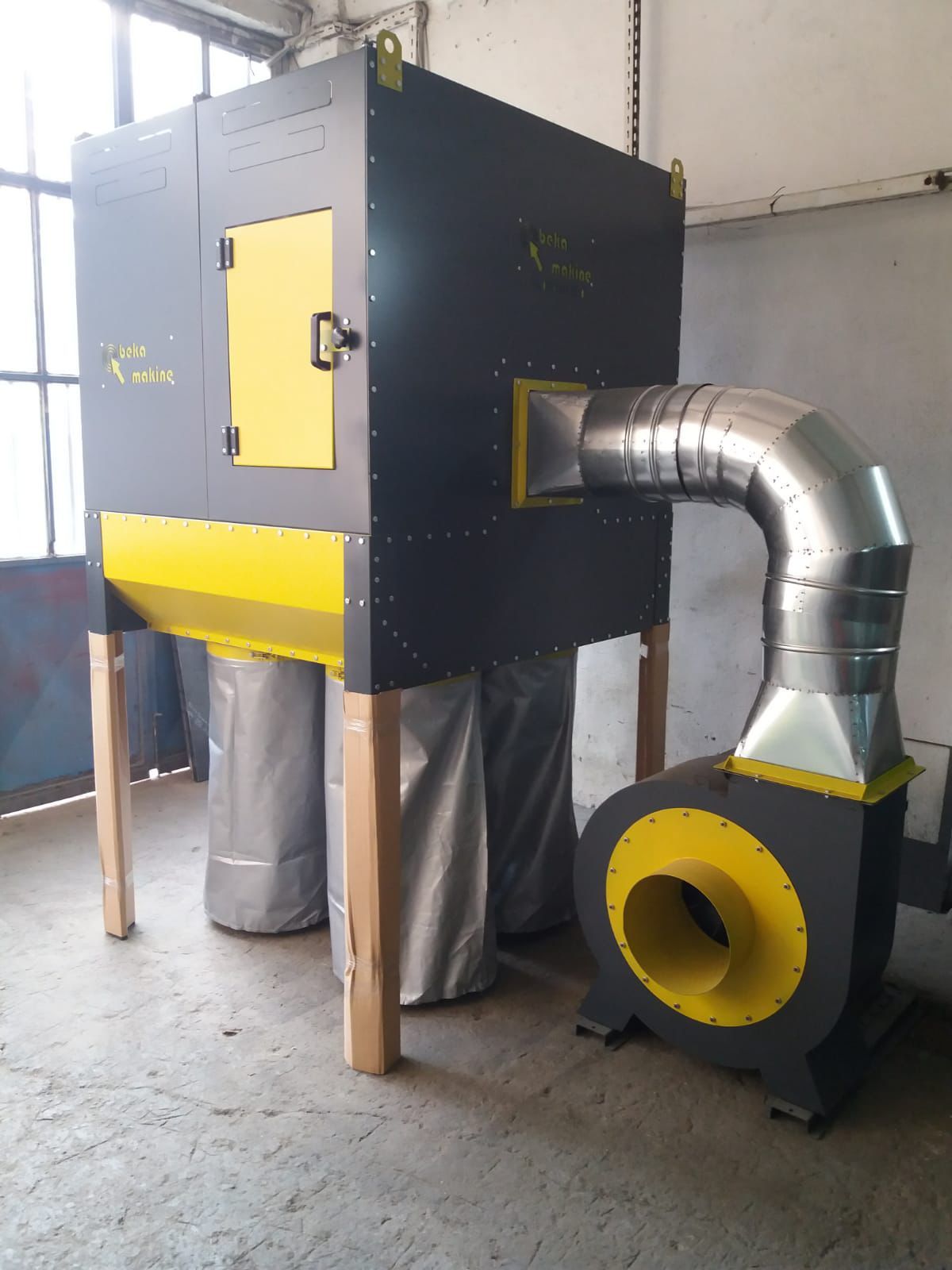 TOZ EMİCİ 8 TORBALI 15000m3 11kw MOTORLU