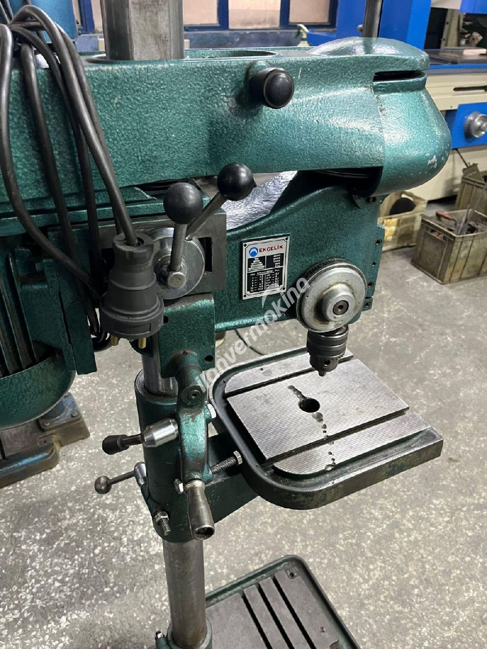 Ekçelik Ayaklı Siviçli Matkap Temiz