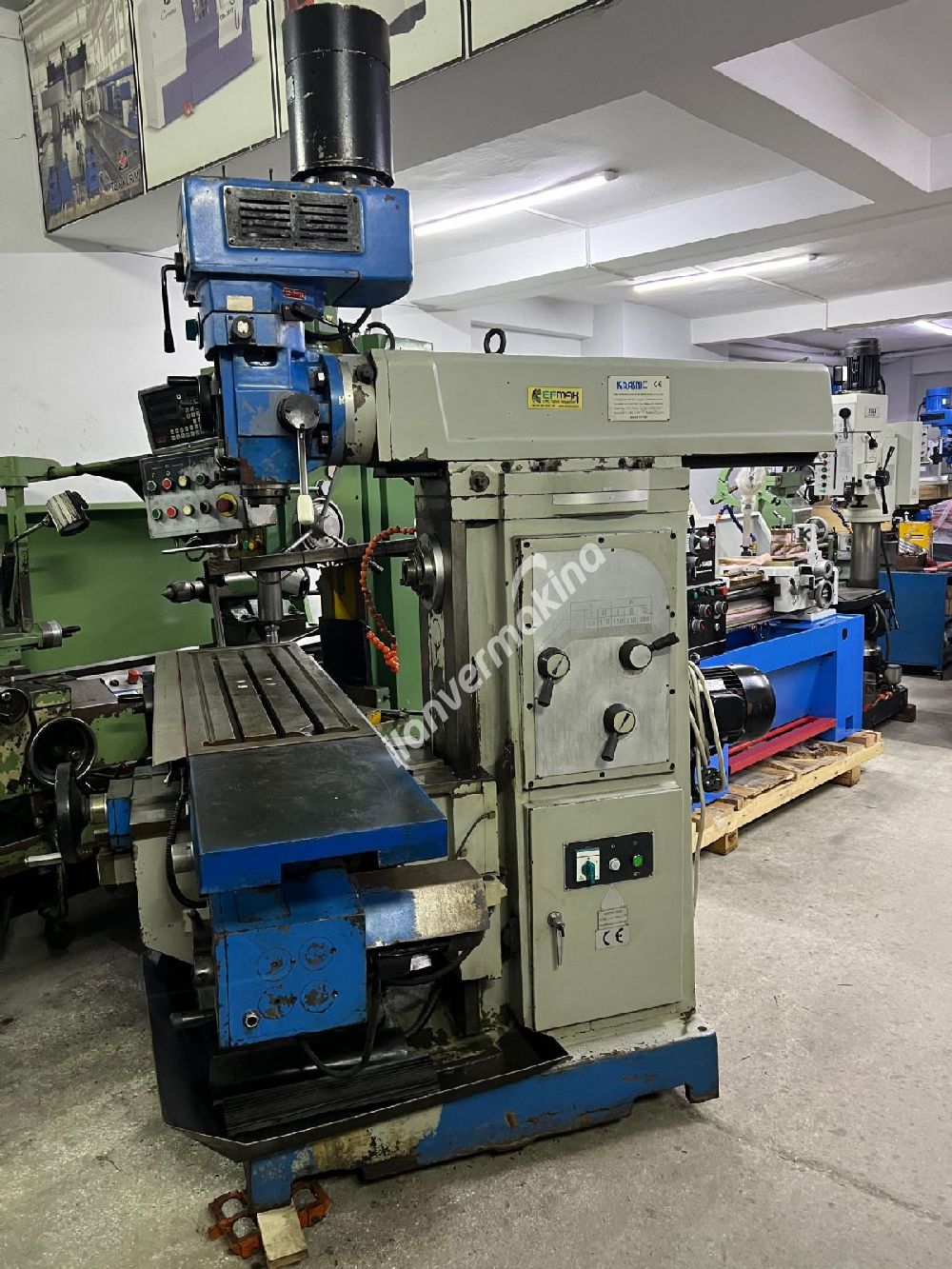 Hunter XL6336 - 6 Numara Göbekten Milli Kalıpçı Freze Dijitalli