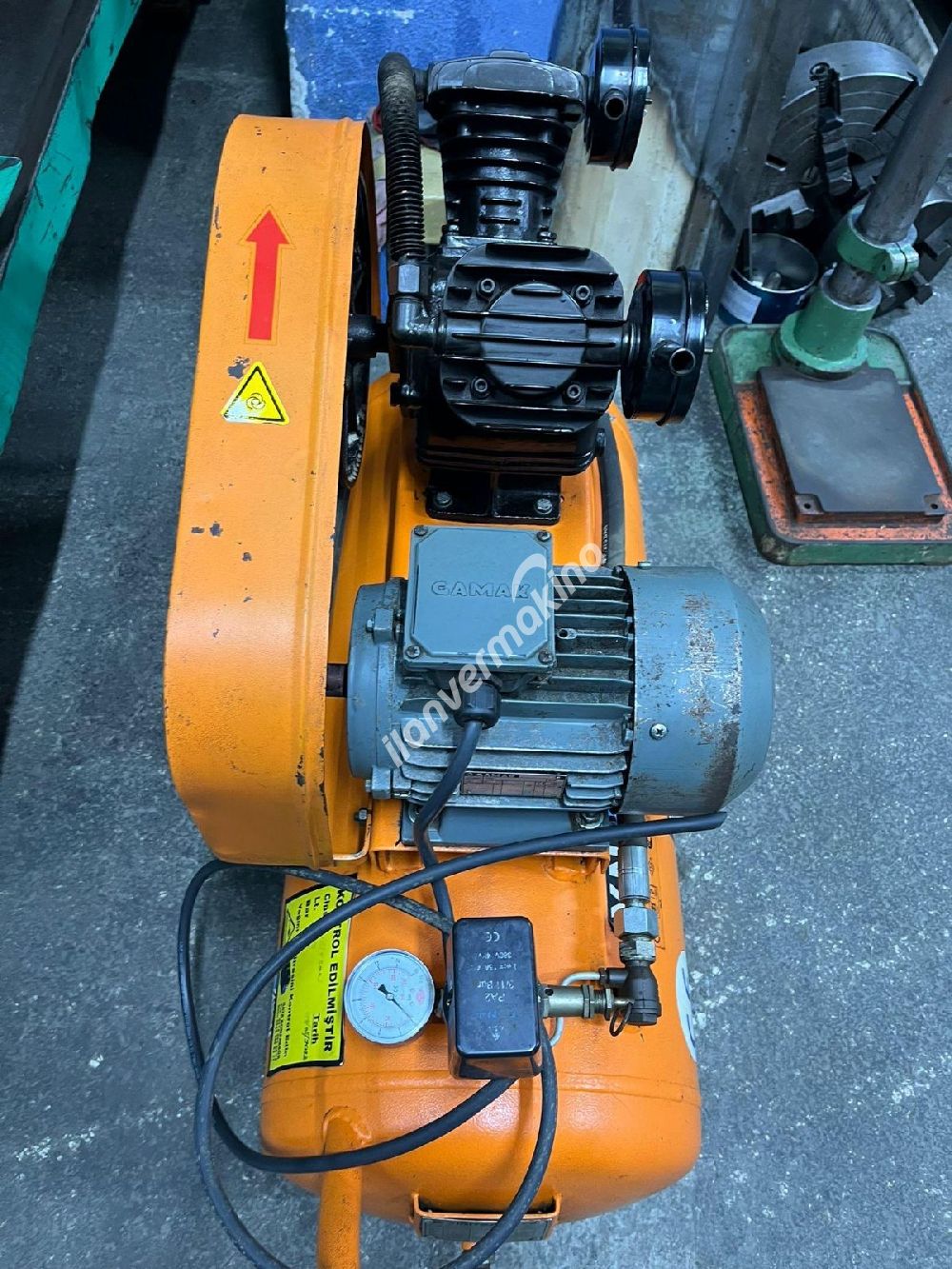 Yiğitsan 100 Litre 8 Bar Pistonlu Kompresör TEMİZ