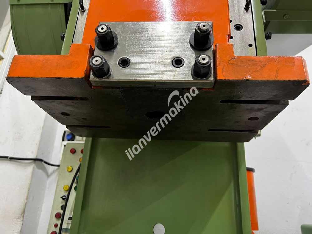 125 Ton Hava Kavramalı Eksantrik Pres V Kızak