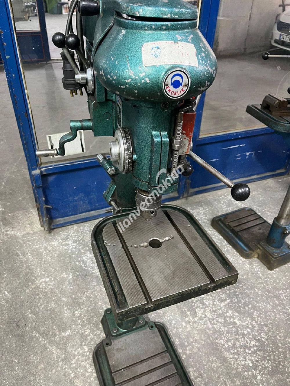 Ekçelik Ayaklı Siviçli Matkap Temiz