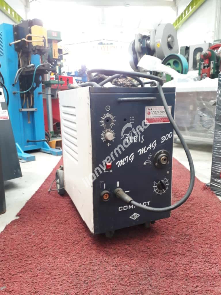 NURİŞ MARKA MIG MAG 300 AMPER GAZALTI KAYNAK MAKİNASI